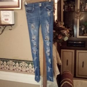 Almost Famous Distressed Jeans size 0